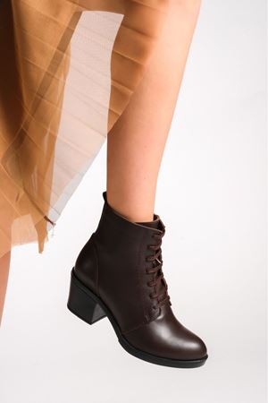 VENEDİK DERİ KADIN KAHVERENGİ BAĞCIKLI BOT 