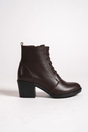 VENEDİK DERİ KADIN KAHVERENGİ BAĞCIKLI BOT 