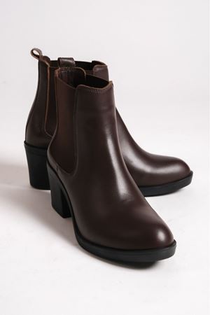 ATİNA HAKİKİ DERİ KADIN KAHVERENGİ LASTİKLİ BOT 