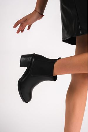 ATİNA HAKİKİ DERİ KADIN SİYAH LASTİKLİ BOT