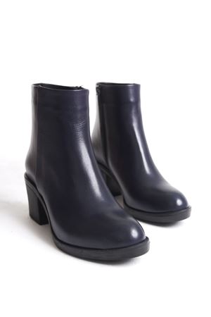 MİLANO HAKİKİ DERİ KADIN LACİVERT TOPUKLU BOT